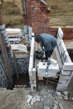 Bir mala kullanarak asıl gasblocks inşaat alanında 2018 yapış yapış bir çözümle tutkallar