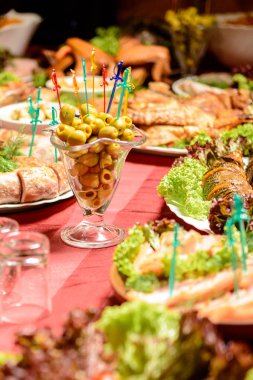 Ukrayna kazak tabloda samovars ve bir düğün üzerinde pişirme 2019