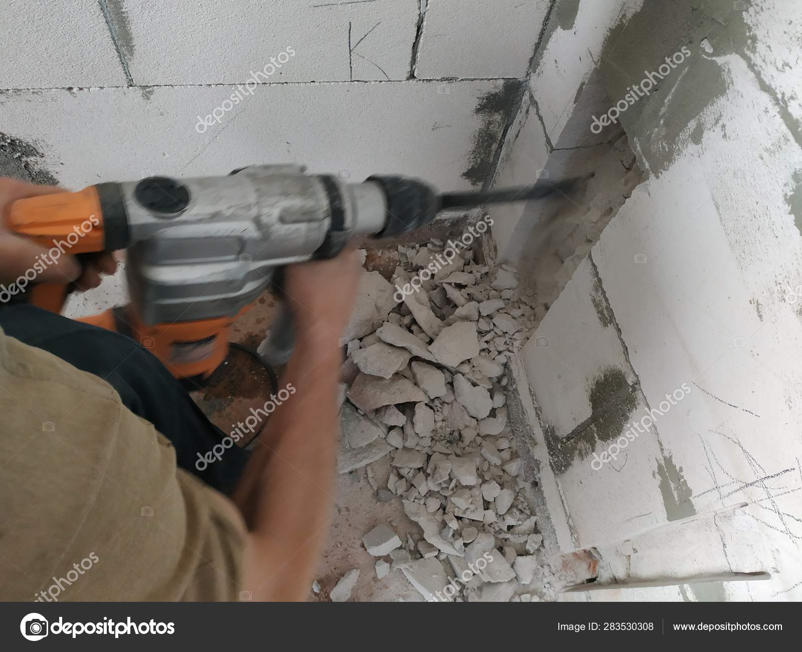 Демонтаж пвх панелей со стен