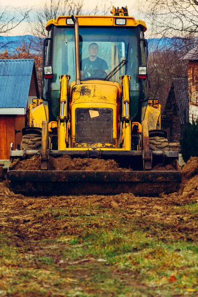 Trostyanets Oekraïne December 2019 Graafmachine Het Dorp Verzamelt Grond Met — Stockfoto