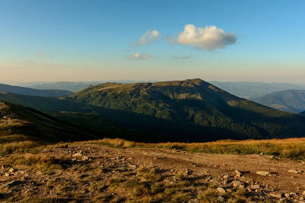 Tourist Trails Ukrainian Carpathians Picturesque Landscapes Tourists Trails Montenegrin Ridge — Stock Photo, Image