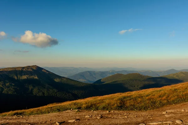 Tourist Trails Ukrainian Carpathians Picturesque Landscapes Tourists Trails Montenegrin Ridge — Stock Photo, Image