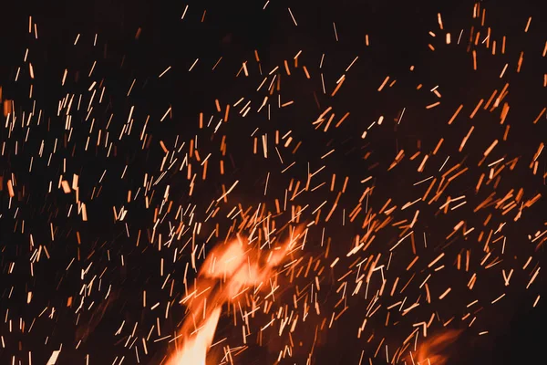 Perto Faíscas Fogo Faíscas Fundo Preto Extravagância Fogo Magia Com — Fotografia de Stock