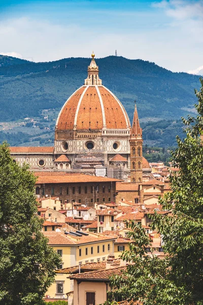 Vista Del Duomo Florencia Con Característica Cúpula Diseñada Por Brunelleschi — Foto de Stock