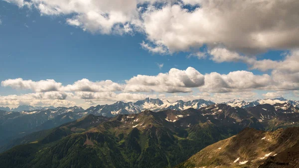 Impresionante vista desde 3000 metros en Val di Sole — Foto de Stock