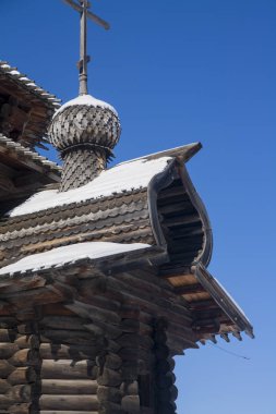 Eski ahşap mimari yapısı - 17. yüzyıl Kilisesi: Ayrıntılar, kubbe, çatı, windows, sundurma, duvarlar