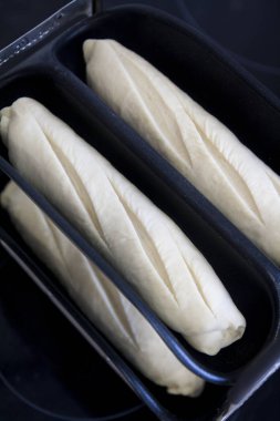 Hamur dolması tereyağı ve pırasa, pasta, duff ile baget için