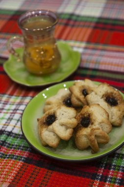 Limon ve spritz ile Kurabie shortbread. Tatar geleneksel mutfağı