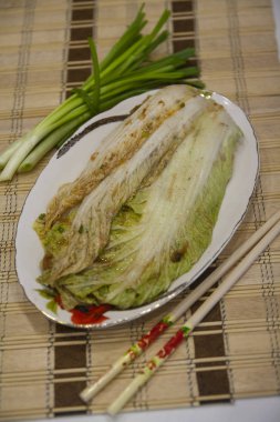 Pyongyangs Baharatlı Kimchi Çanak - Lenten Lahana, Zencefil, Sarımsak ve Biber Salatası - Kore Mutfağı