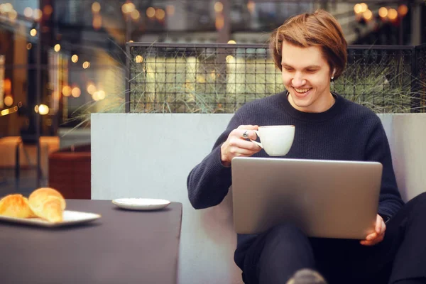 Man Drinking Cup Coffee Restaurant Terrace Freelancer Outdoor Laptop Has — Stock Photo, Image