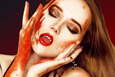 Güzel Halloween Vampire Woman portre. Blo ile Güzellik bayan