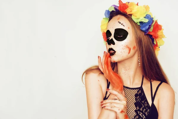 Halloween-fest, flicka i kostym och med Halloween make-up. En g — Stockfoto