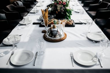 Düğün günü tablo ayarlayın. Tablo Snacks