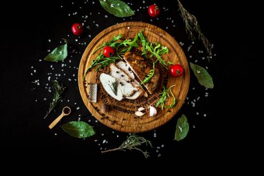 Baharat ve taze ızgara et, yakın çekim