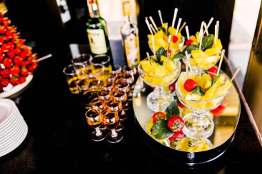 Masada düğün resepsiyonunda aperatifler