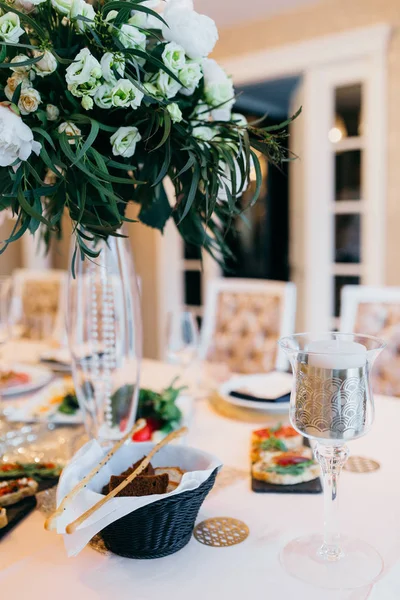 Deliciosos Lanches Recepção Casamento Mesa — Fotografia de Stock