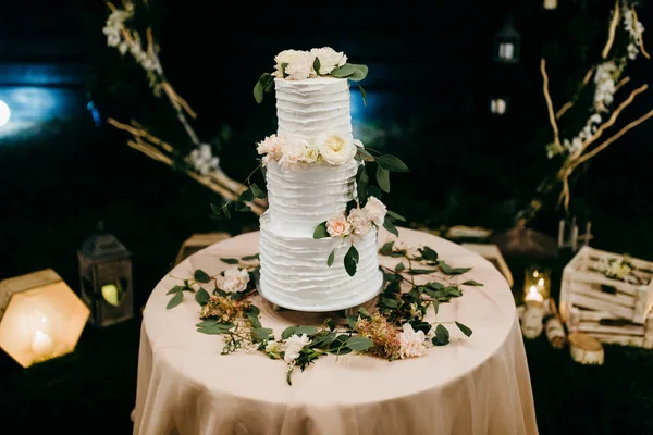 Hermoso Pastel Boda Con Decoración Mesa —  Fotos de Stock