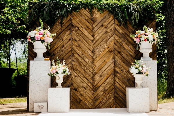 Bella Decorazione Giorno Del Matrimonio Con Fiori — Foto Stock