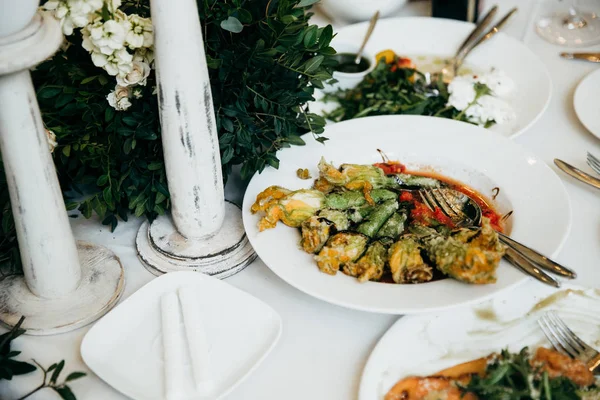 Deliciosos Lanches Recepção Casamento Mesa — Fotografia de Stock