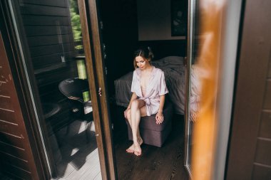 Sabah hassas genç güzel gelin  