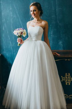 genç güzel gelin holding buket