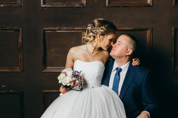 Young Beautiful Couple Posing Indoors — Stock Photo, Image