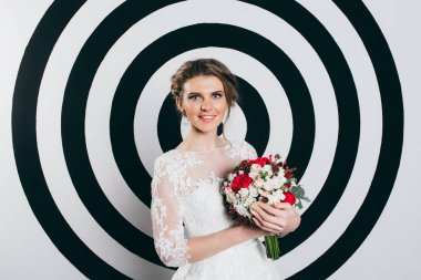 Studio poz genç güzel gelin