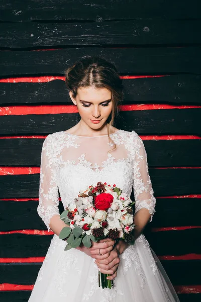 Studio poz genç güzel gelin