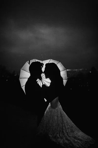 Jovem Feliz Belo Casal Recém Casados — Fotografia de Stock