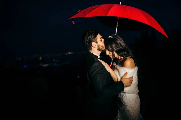 Happy Young Beautiful Couple Newlyweds — Stock Photo, Image