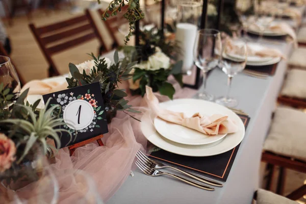 Masanın Düğün Günü Dekorasyonu Kapat — Stok fotoğraf