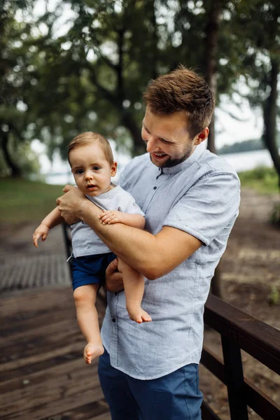 Happy Young Father Son Park — Stock Photo, Image