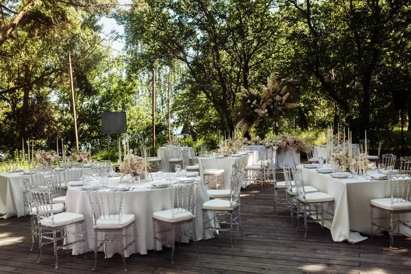 Bela Decoração Dia Casamento Mesas — Fotografia de Stock