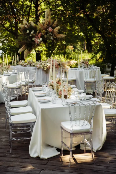 Bela Decoração Dia Casamento Mesas — Fotografia de Stock