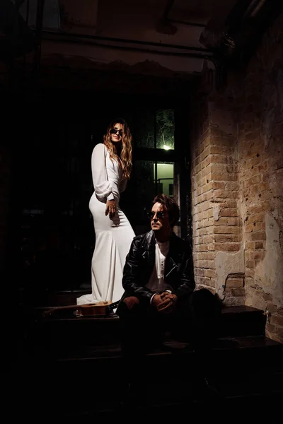 Beautiful Young Couple Sunglasses Posing Indoors — Stock Photo, Image