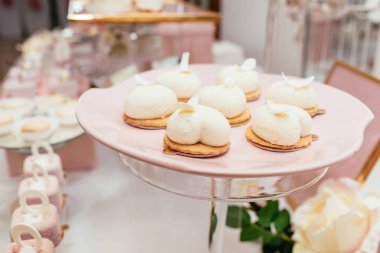 Çikolata. Şekerli masa, şeker, tatlı.