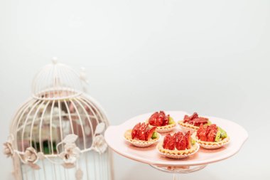 Çikolata. Şekerli masa, şeker, tatlı.