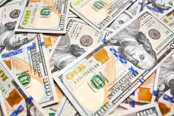 Yukarıdan Amerikan parası yüz doları bill görünümün arka planına duvar kağıdı. Bize 100 banknotlar.