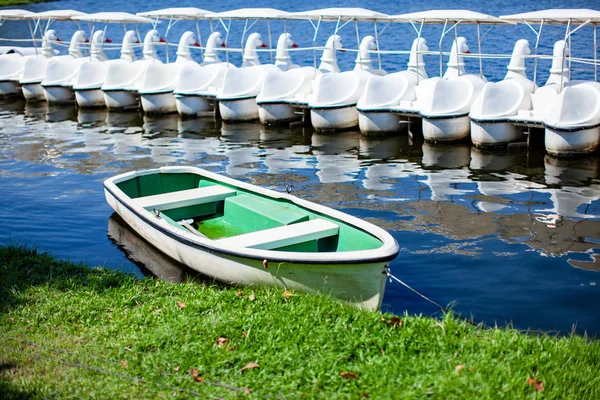 Small Fiber Glass Boats White Bright Green Color Blue Lagoon — Stock Photo, Image