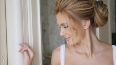 Kamerada flört seksi kız closeup portresi
