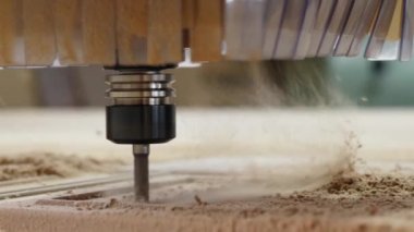 Cnc closeup ile makinede yonga levha frezeleme