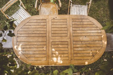 Üst görünümü yemek için boş masa. Yemek için ahşap masa. 