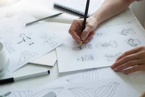 Animator Designer Draws Sketches Various Characters Creating Illustrations Paper Cartoons — Stock Photo, Image