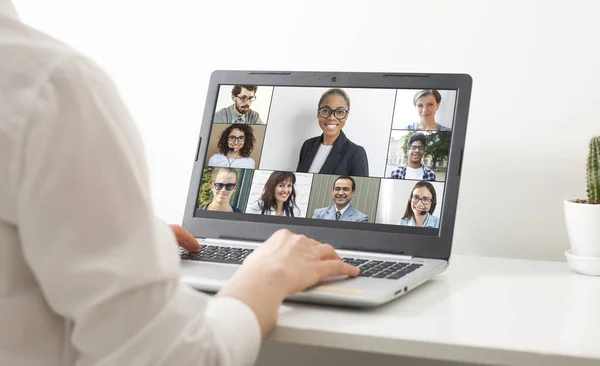 Online Conferentie Chatten Collega Training Video Oproep Een Webcamera Een — Stockfoto