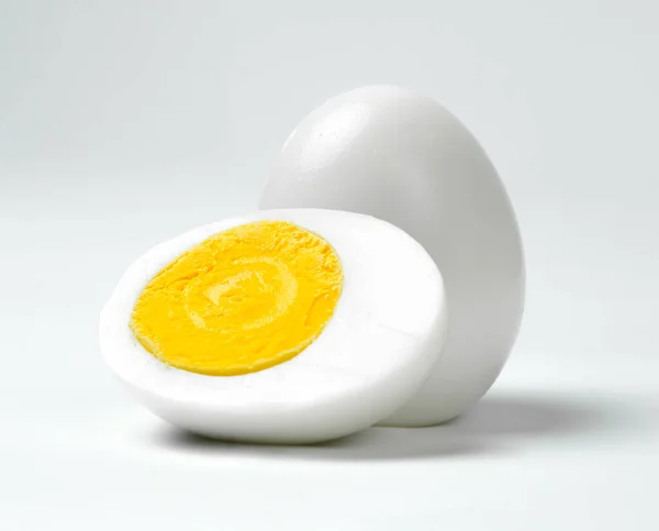 背景にゆで卵 — ストック写真