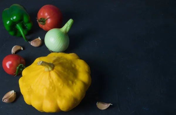 Hortalizas Frescas Orgánicas Temporada Calabaza Calabaza Remolacha Sobre Fondo Madera — Foto de Stock