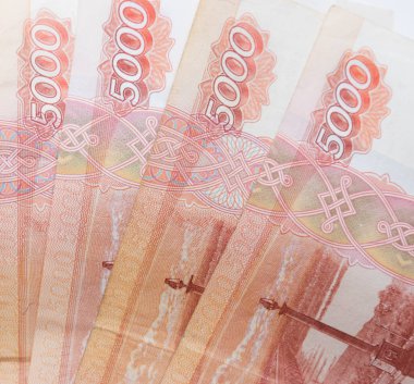 Studio görüntü 5000 ruble. beş bin nakit Rusya Federasyonu makronun Rus para birimi. Kırmızı Not.