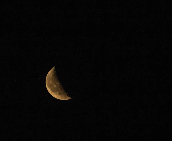 Lua Amarela Céu Noturno — Fotografia de Stock