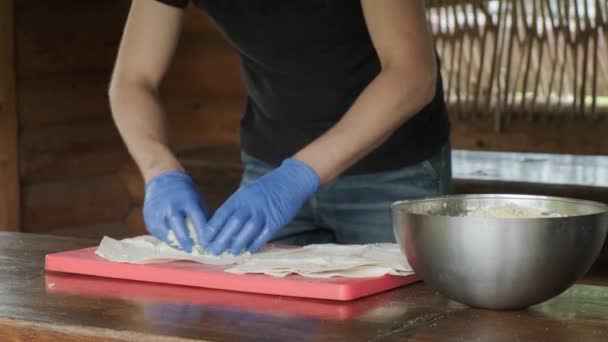 Chef Prepara Pan Pita Con Queso Suluguni Comida Rápida Cocina — Vídeo de stock