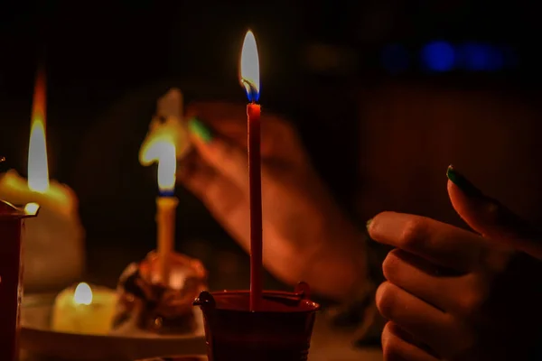 Rituel Divination Quelques Bougies Différentes Dans Nuit Photo Magique Divination — Photo